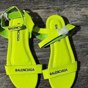 - neon green sandals size 7